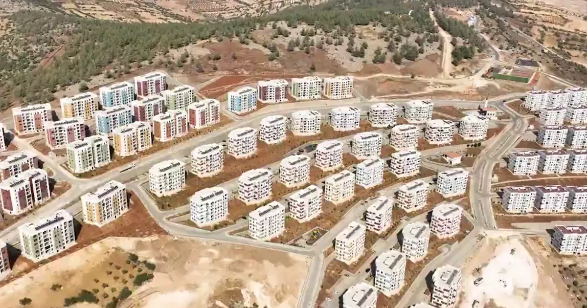Asrın inşa seferberliği sürüyor... Deprem bölgesi yeniden ayağa kalkıyor