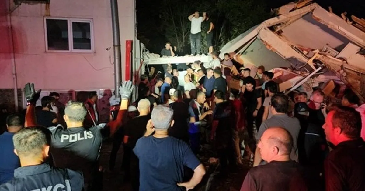 Bilecik AFAD ekibi Balıkesir Sındırgı'da