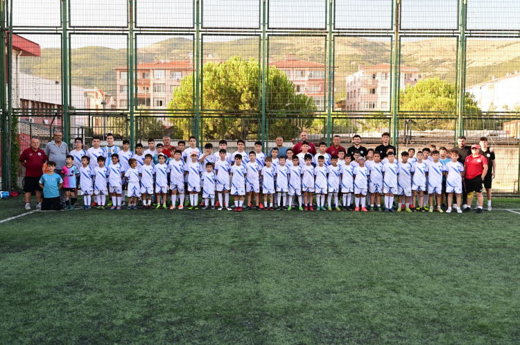 Bursa Gemlik'te yaz tatili sporla değerlendiriliyor