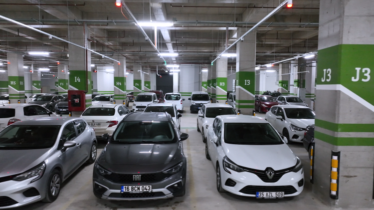 Bursa Osmangazi'ye 4 katlı yer altı otoparkı