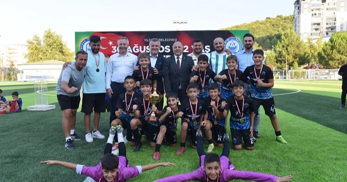 Bursa Yıldırım'da zafer gururu sahaya taşındı