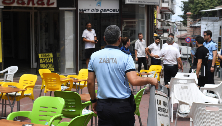Bursa'da engelli yolunukapatanlara ceza yağdı