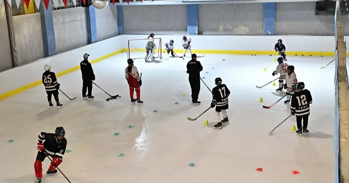 Buz Hokeyi Gelişim Kampı ilk kez Antalya'da