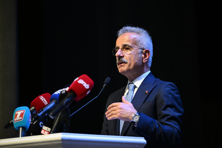 Deniz üzerine yeni havalimanı geliyor