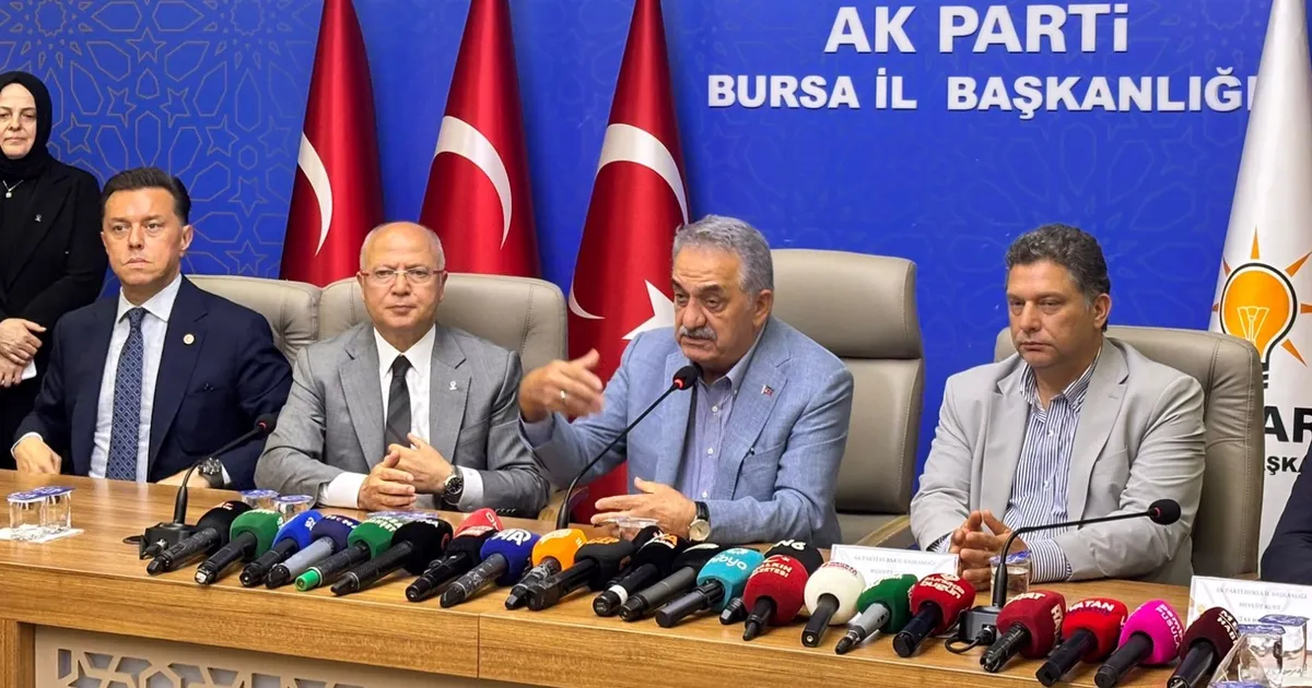 Hayati Yazıcı Bursa'da... Türkiye'nin küresel vizyonunu Bursa'dan değerlendirdi