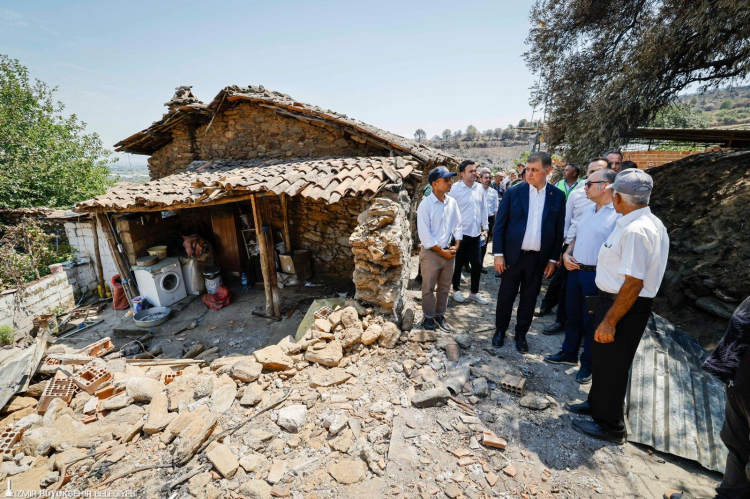 İzmir'de yangınzedeler yıl sonuna kadar suya ücret ödemeyecek