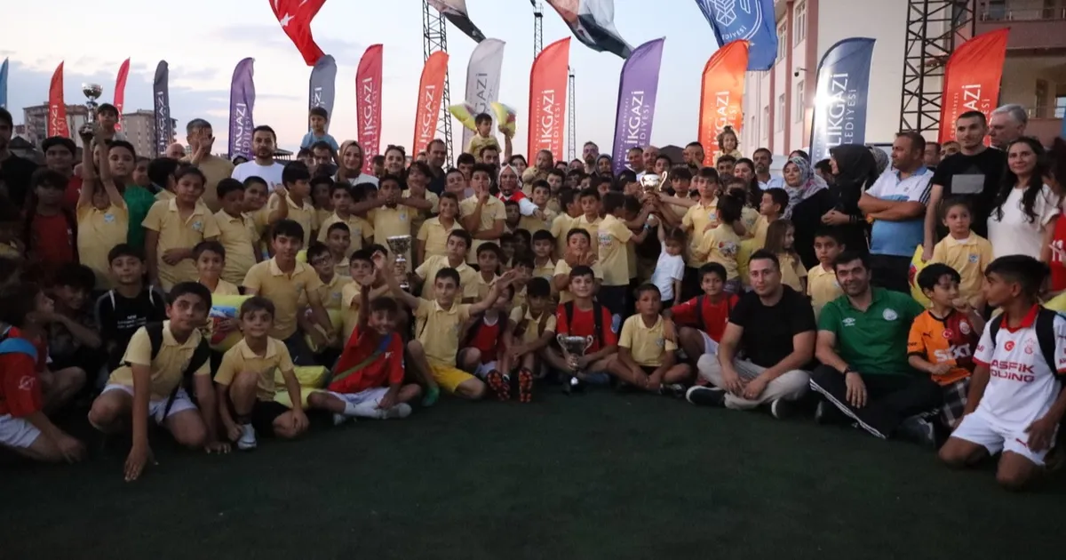 Kayseri Melikgazi'de şampiyon Yeniköy