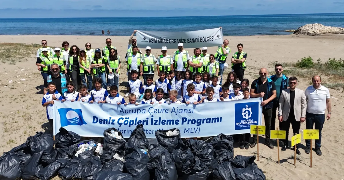 Kocaeli'de deniz ve kıyı temizliğinde durmak yok