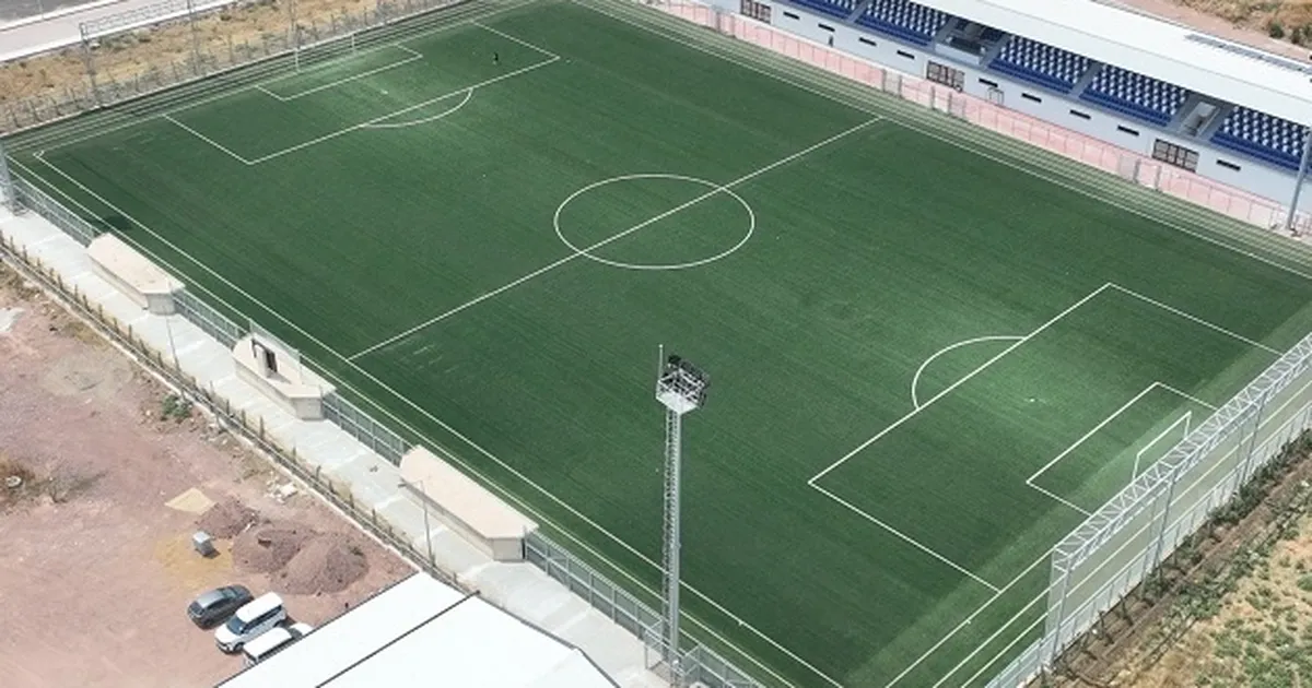 Kocaeli'nde gençler için bir futbol sahası da Alikahya'ya