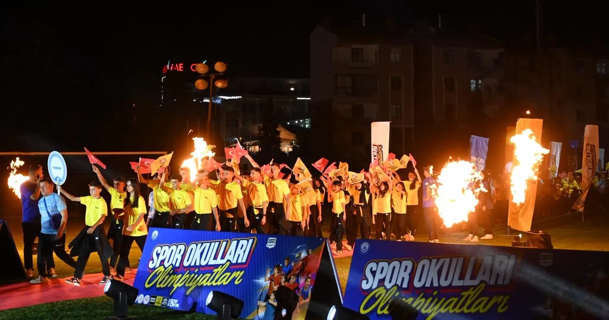 Konya'da 'Spor Okulları Olimpiyatları'na coşkulu açılış
