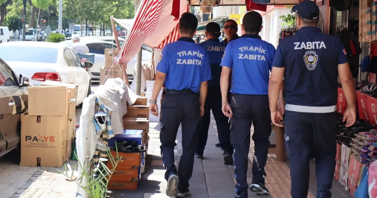 Manisa’da kaldırım işgallerine müdahale