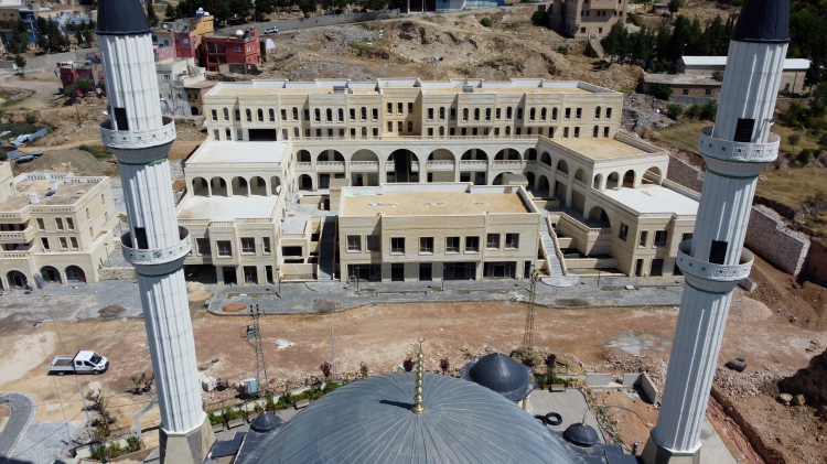 Mardin Yeşilli yöresel mimarinin ve turizmin gözdesi olacak