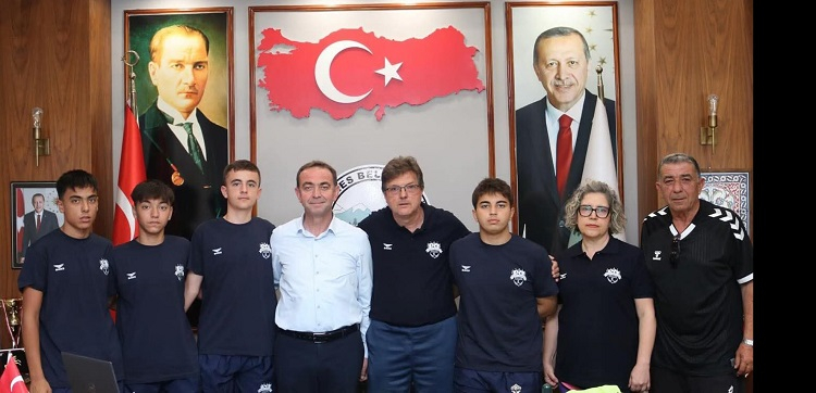 Mehmet Şengeldi Bireysel Akademi’den Keles’te keyifli kamp