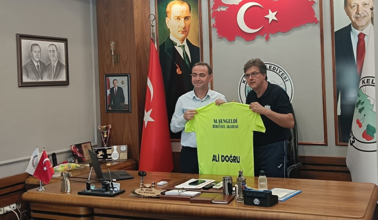 Mehmet Şengeldi Bireysel Akademi’den Keles’te keyifli kamp