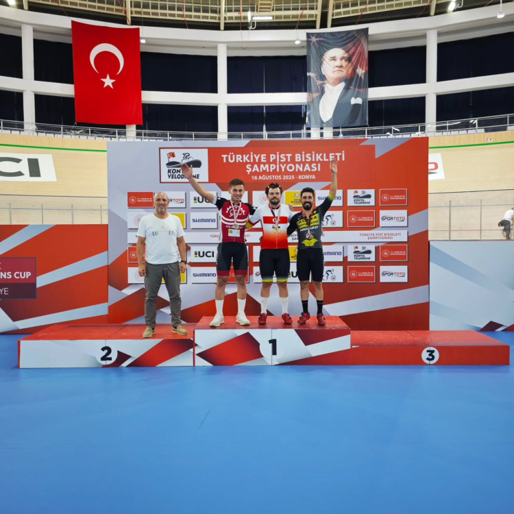 Pist bisikletinde Konya fırtınası