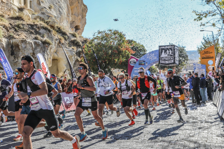 Salomon Cappadocia Ultra Trail'de 12. start heyecanı