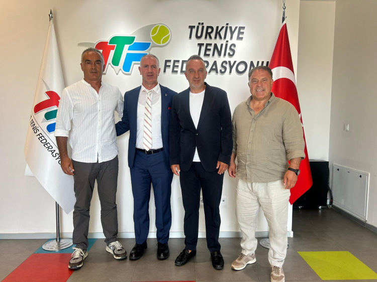 Tenis Kulüpleri Birliği yönetimi TTF Başkanı ile görüştü