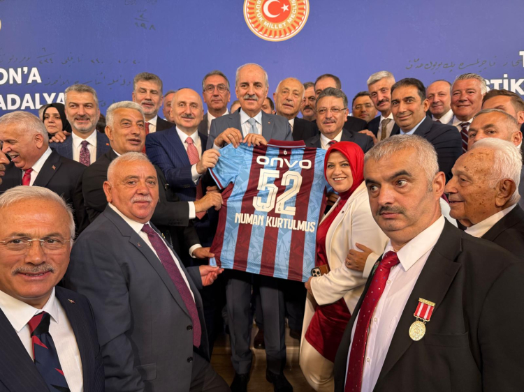 Trabzon’a 101 yıl sonra İstiklal Madalyası takdim edildi