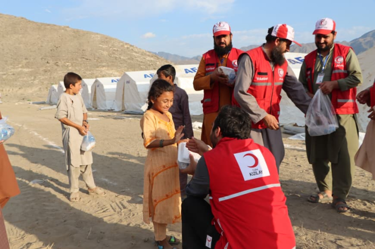 Afganistan Kunar'da çadır kurulumları sürüyor