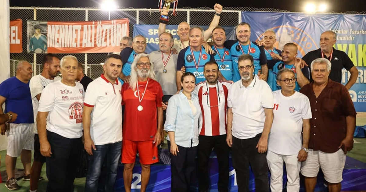 Antalya'da Ayak Tenisi Turnuvası sona erdi