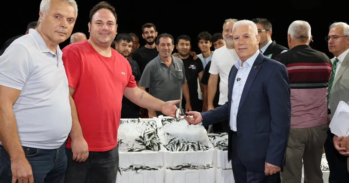 Başkan Bozbey: Denizimizin bereketi sofralarımıza yansısın