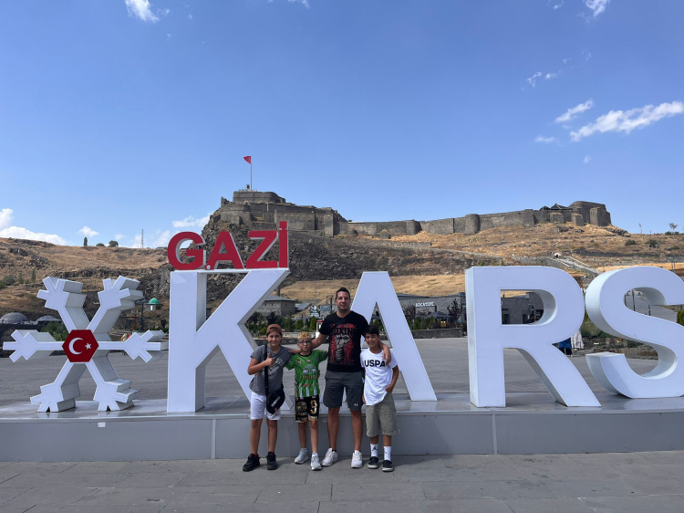 Bostanlıspor’a Kars’tan 2 madalya geldi