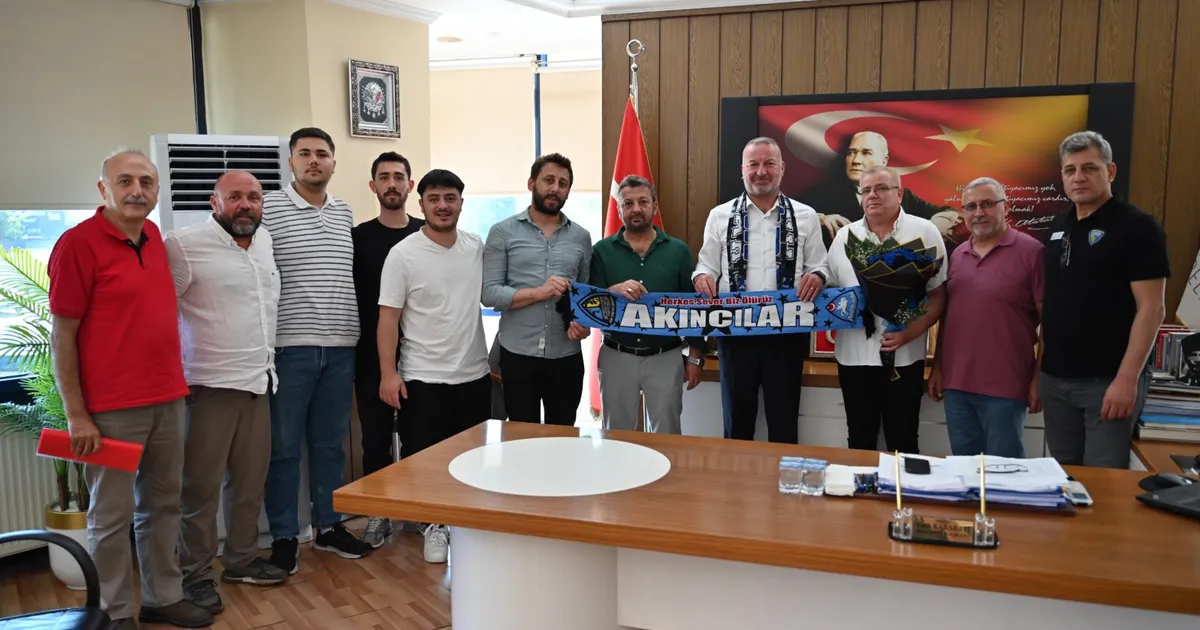 Bursa Karacabey'de Akıncılar Taraftar Grubu’ndan nezaket