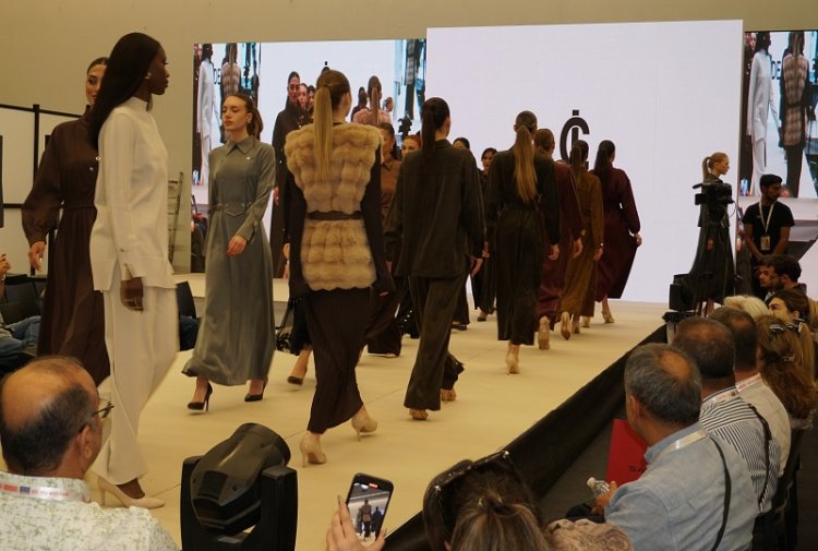 COF'25’in ikinci gününde moda şöleni