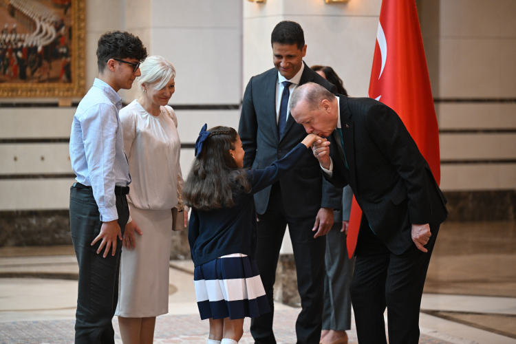 Cumhurbaşkanı Erdoğan'a 4 büyükelçiden güven mektubu