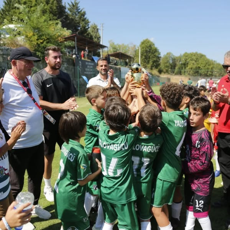 International Junior Cup futbol festivali yaşattı