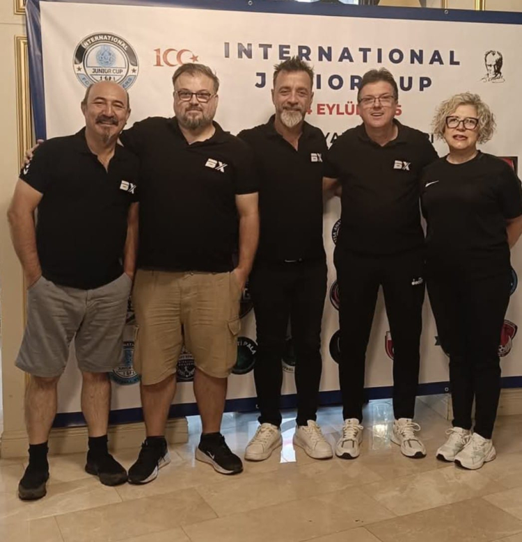 International Junior Cup futbol festivali yaşattı