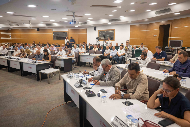 İzmir Bornova’da elektrikli araç dönemi başlıyor