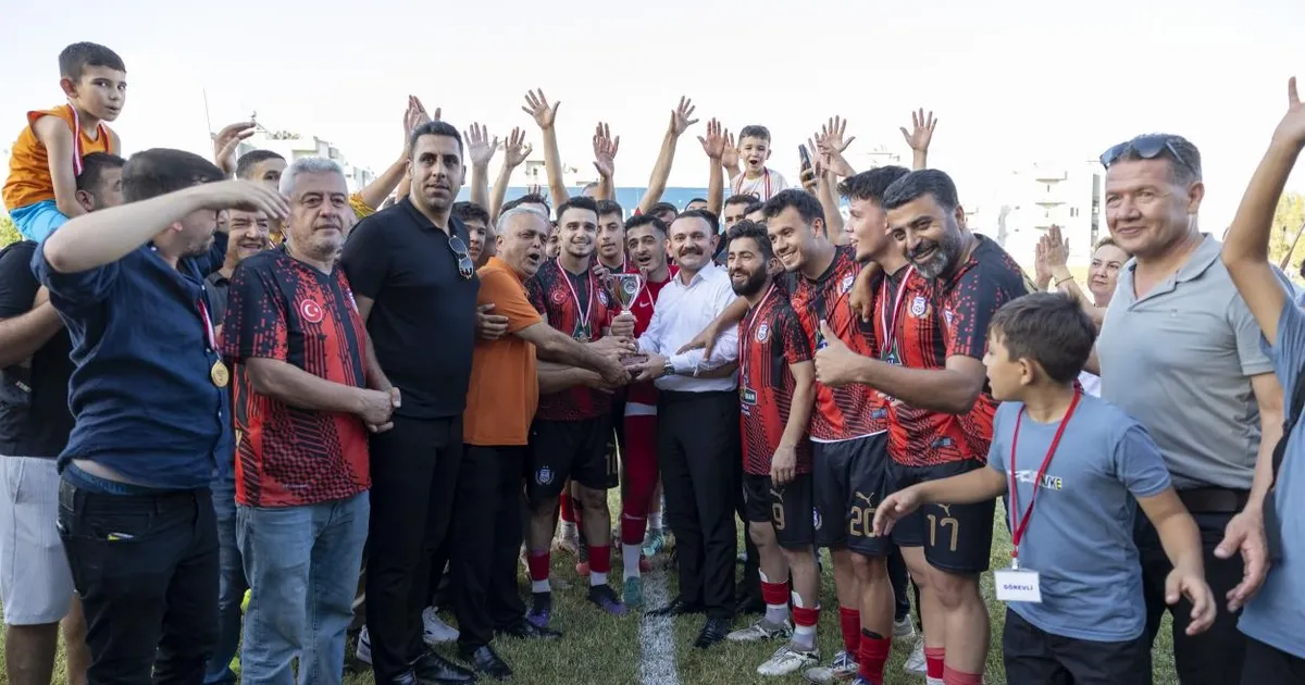 “Mersin’de süper kupa coşkusu: Zafer Ayvagediği’nin