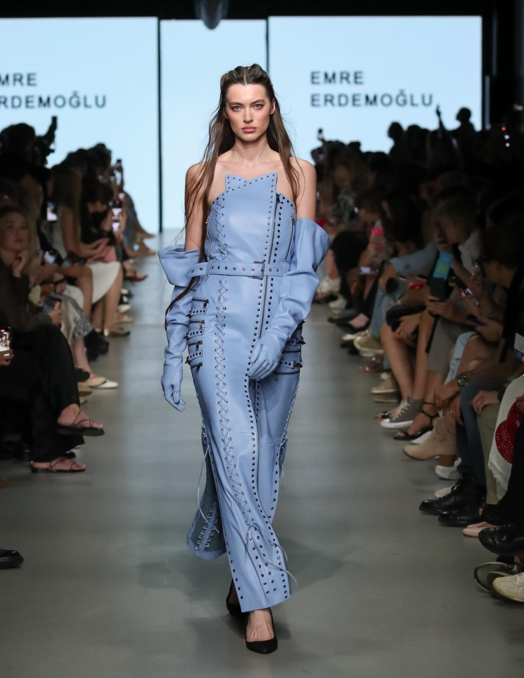 Moskova Fashion Week’te Erdemoğlu imzası