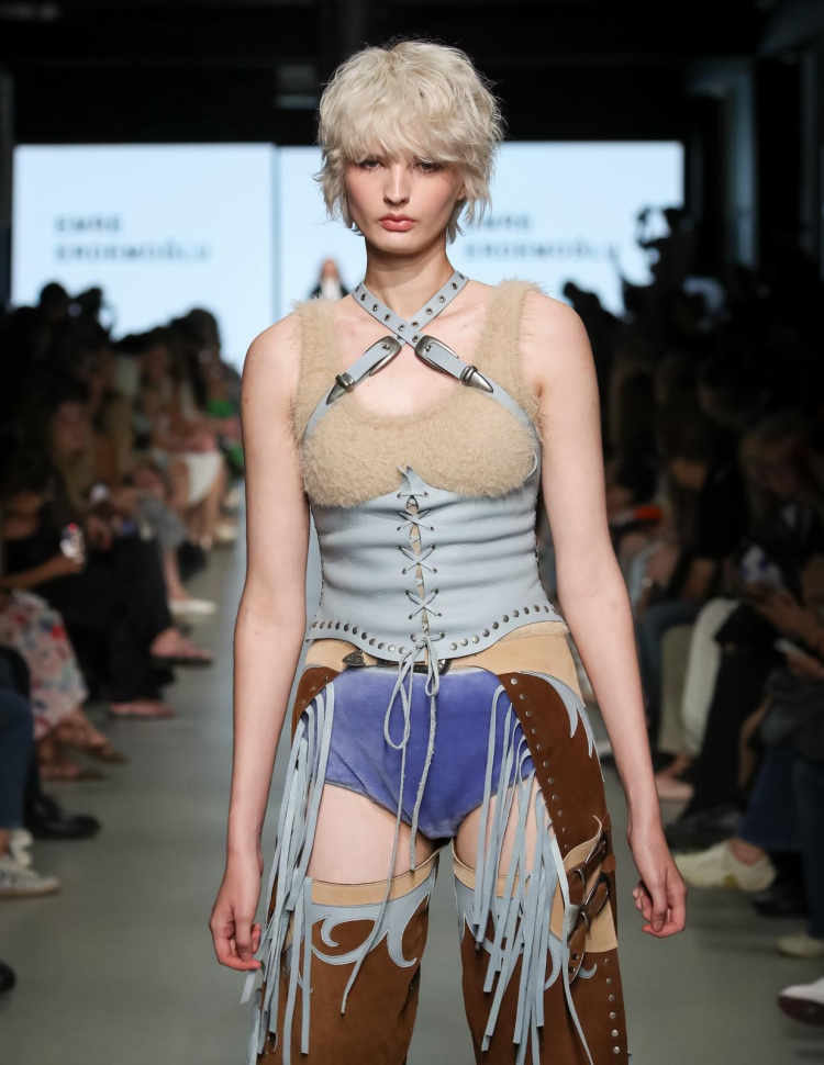 Moskova Fashion Week’te Erdemoğlu imzası